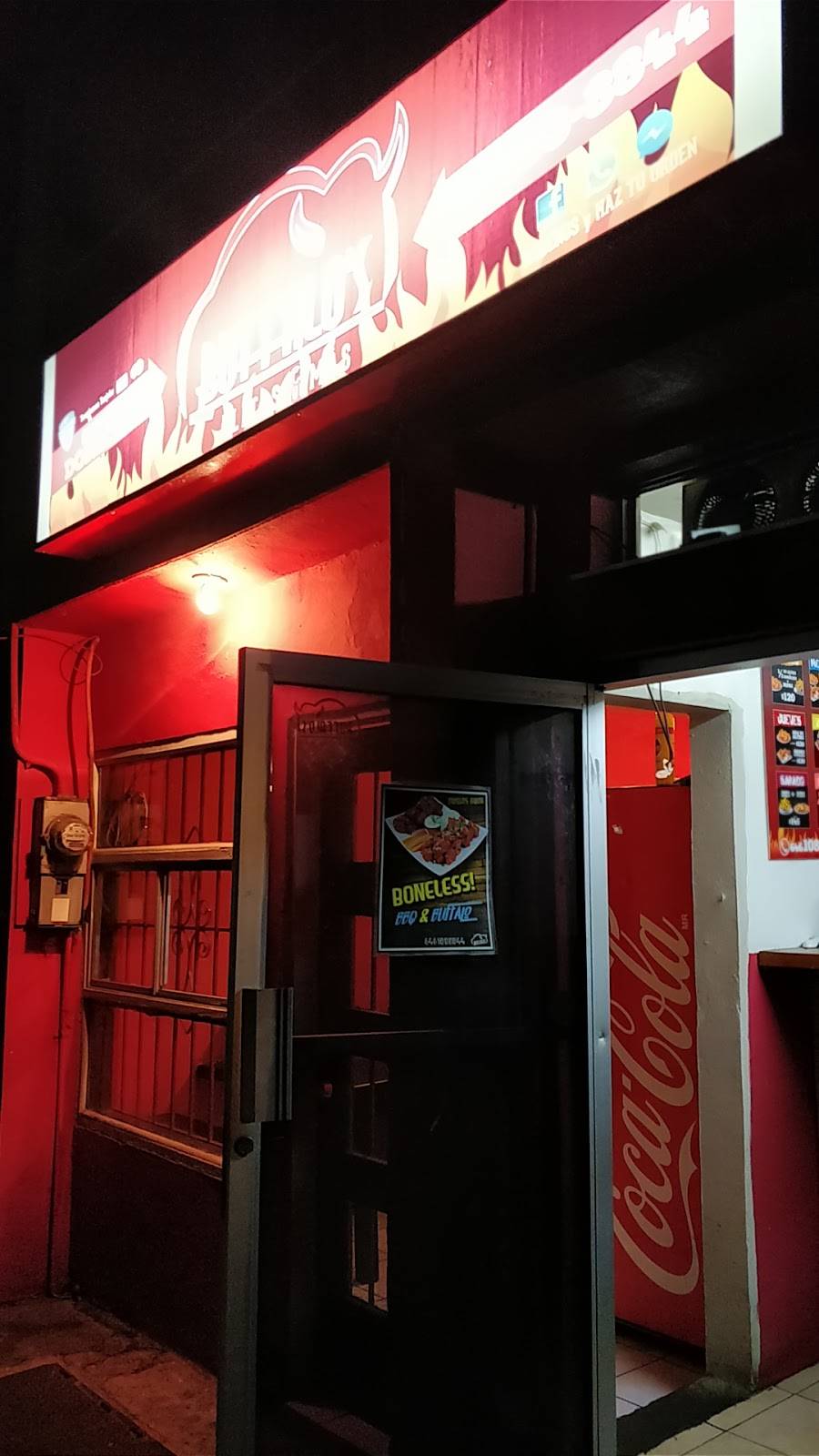 Buffalo´s "Alitas y Mas" | restaurant | Av Riveroll 958, Zona Centro, 22830 Ensenada, B.C., Mexico | 016461088844 OR +52 646 108 8844