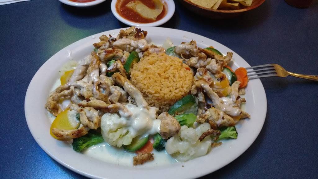 Camino Real Mexican Restaurant | restaurant | 1106 Dinah Shore Blvd, Winchester, TN 37398, USA | 9319689930 OR +1 931-968-9930