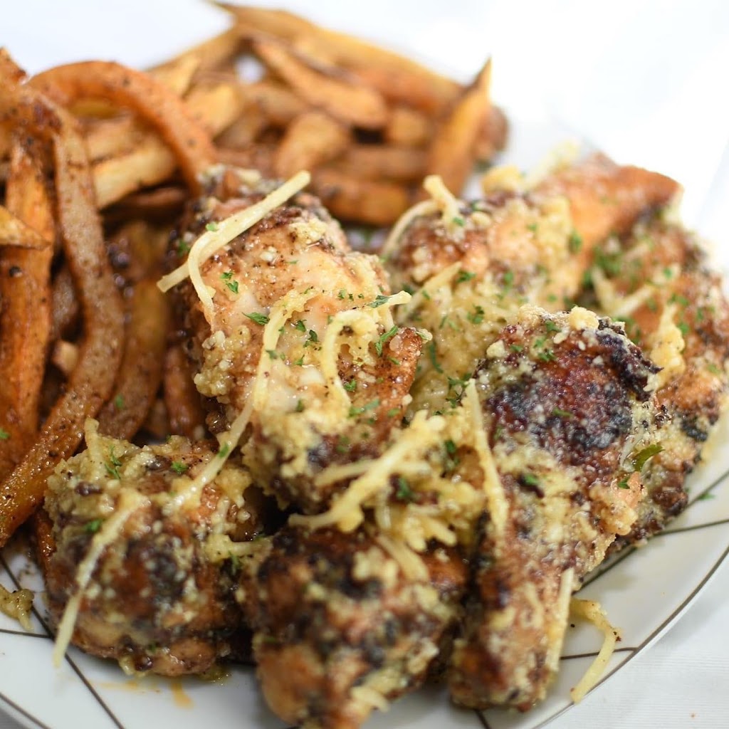 Sauce Me Up Wings | restaurant | Sundown Ln, DeSoto, TX 75115, USA | 4694872787 OR +1 469-487-2787