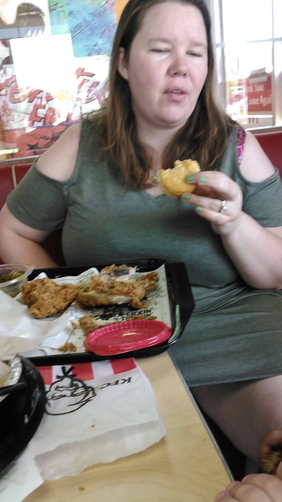KFC | restaurant | 5278 US-231, Wetumpka, AL 36092, USA | 3345140200 OR +1 334-514-0200