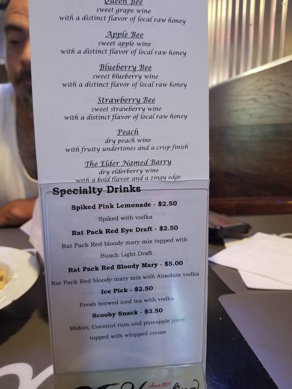 Howards Cafe | restaurant | E Taggart St, East Palestine, OH 44413, USA | 3308866109 OR +1 330-886-6109