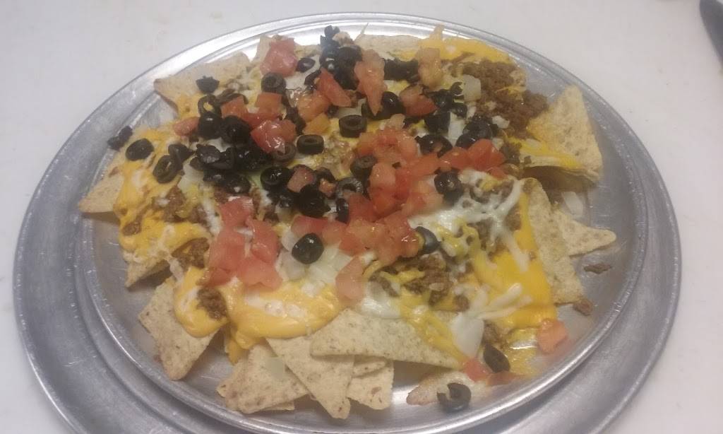 Kickers Sports Bar & Grill | restaurant | 5577 S Saginaw St, Flint, MI 48507, USA | 8106952060 OR +1 810-695-2060