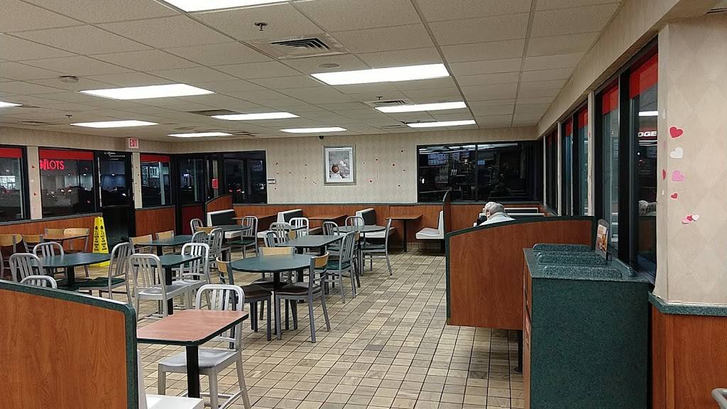 Burger King | restaurant | 540 New Haven Ave, Derby, CT 06418, USA | 2037340733 OR +1 203-734-0733