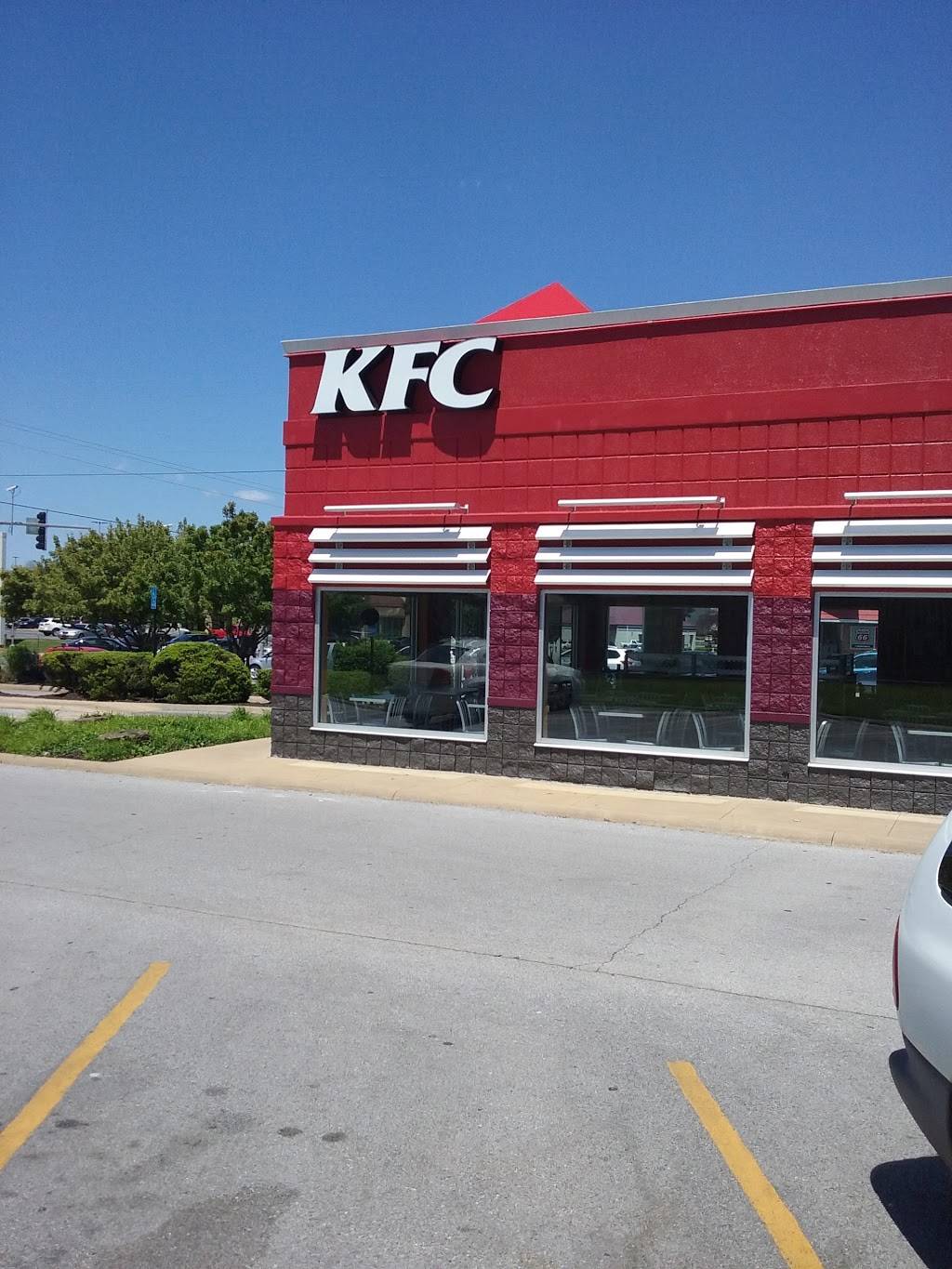 KFC | restaurant | 2992 N College Ave, Fayetteville, AR 72703, USA | 4794446641 OR +1 479-444-6641