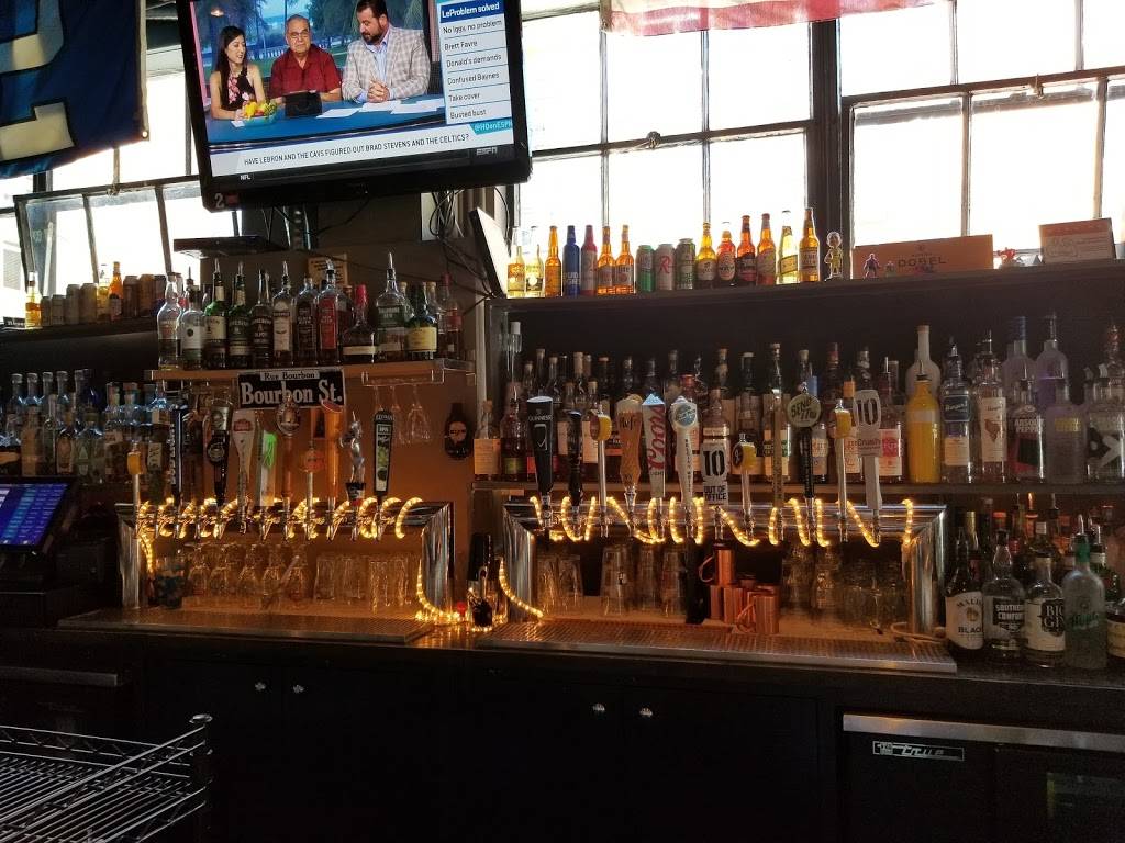 Buckleys in Belltown | restaurant | 2331 2nd Ave, Seattle, WA 98121, USA | 2065888879 OR +1 206-588-8879