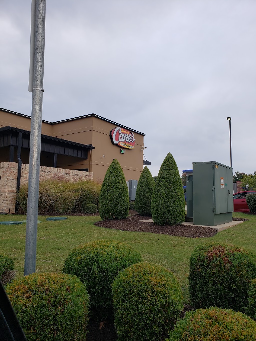 Raising Canes Chicken Fingers | meal takeaway | 4200 W Walnut St, Rogers, AR 72756, USA | 4796360160 OR +1 479-636-0160