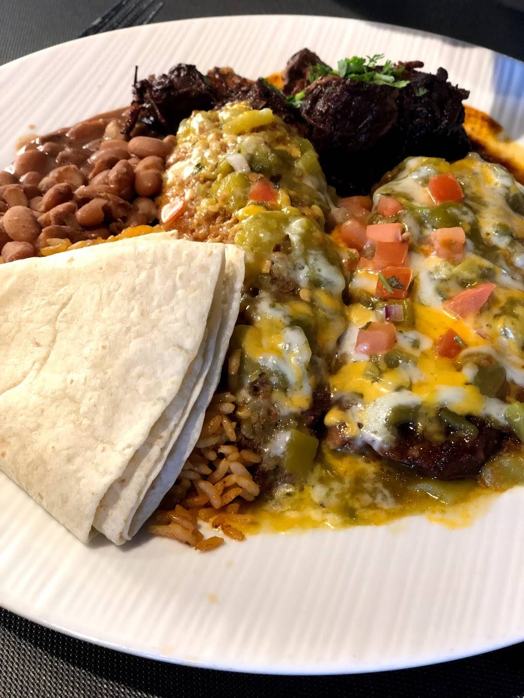 Blue Adobe Santa Fe Grille | restaurant | 884 E Williams Field Rd, Gilbert, AZ 85295, USA | 4803068050 OR +1 480-306-8050