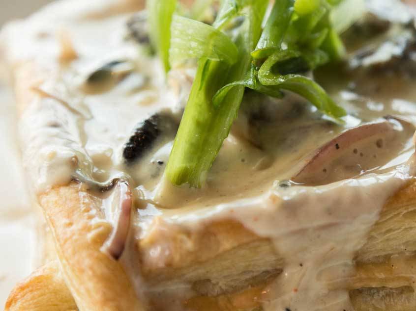 MAX Resto Lounge | restaurant | 2180 Itabashi Way, Burlington, ON L7M 5A5, Canada | 9053361500 OR +1 905-336-1500