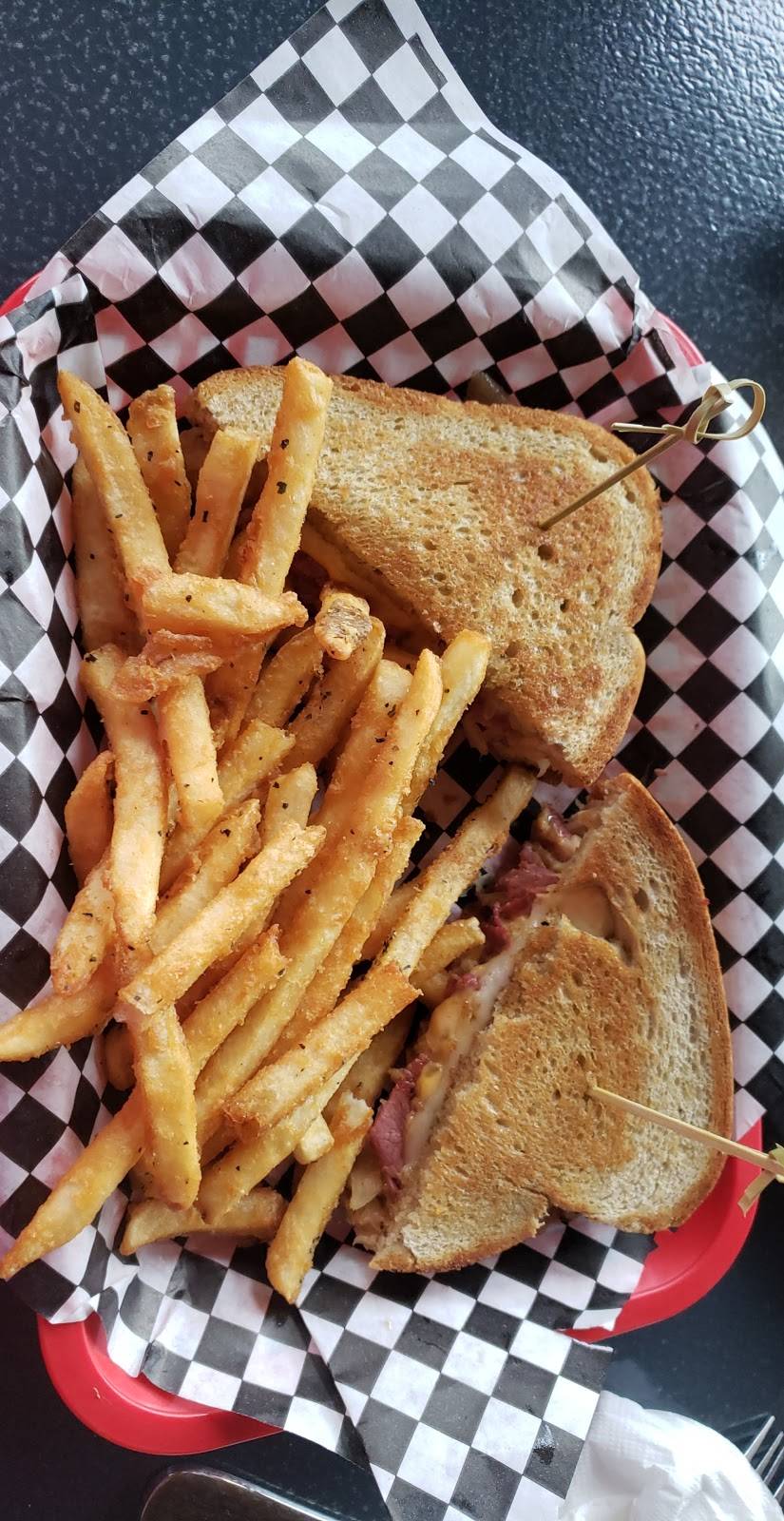 Last Stand Tavern | restaurant | 32138 CO-72, Golden, CO 80403, USA | 3036423180 OR +1 303-642-3180