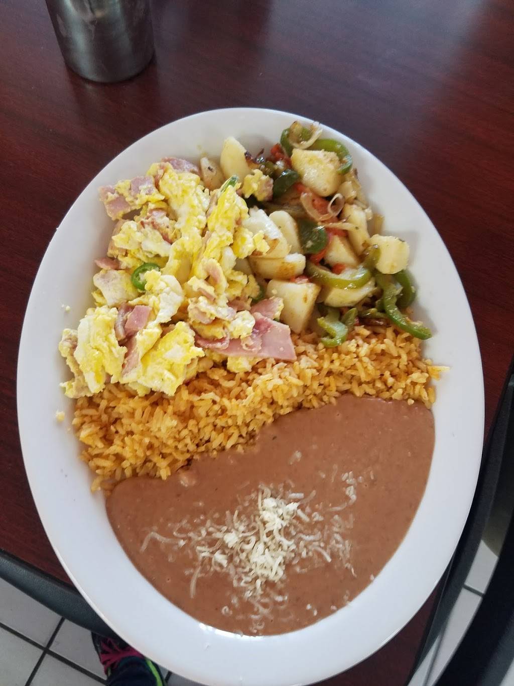 Las Flautas Mexican Food | restaurant | Edison Hwy, Bakersfield, CA 93307, USA | 6614975370 OR +1 661-497-5370