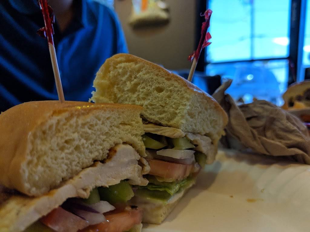 T K Burgers | restaurant | 2210 S Lyon St, Santa Ana, CA 92705, USA | 7145455100 OR +1 714-545-5100