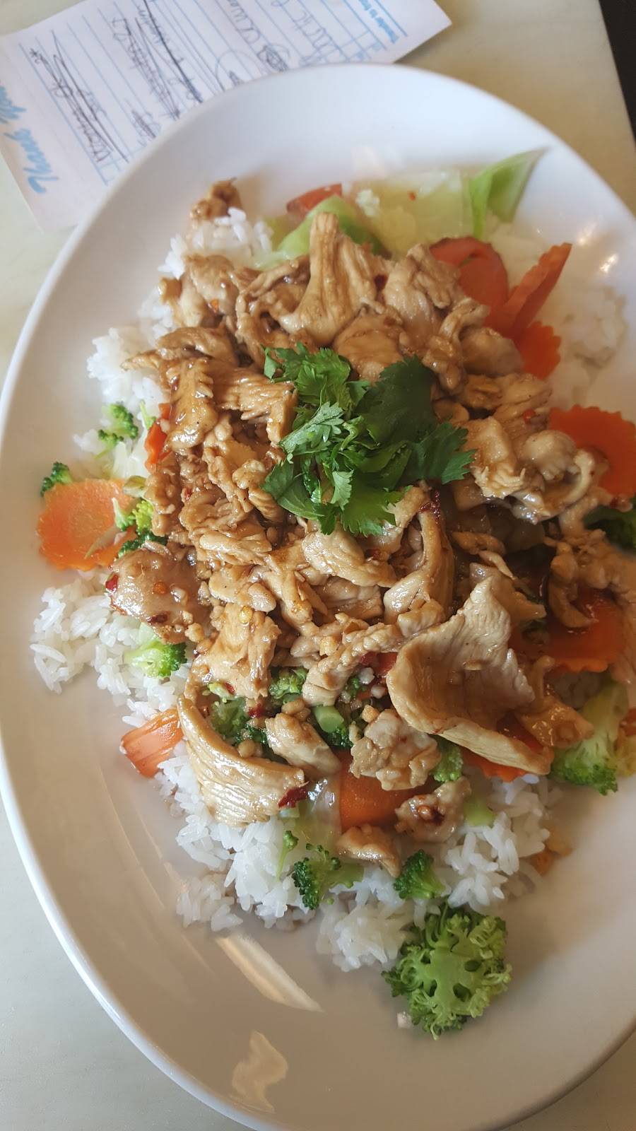 Namfon Thai Cuisine | restaurant | 10400 Greenwood Ave N, Seattle, WA 98133, USA | 2065278000 OR +1 206-527-8000