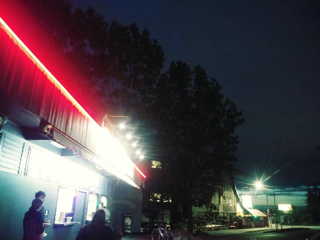 Boss Drive-In | restaurant | 9061 Delridge Way SW, Seattle, WA 98106, USA | 2067631053 OR +1 206-763-1053