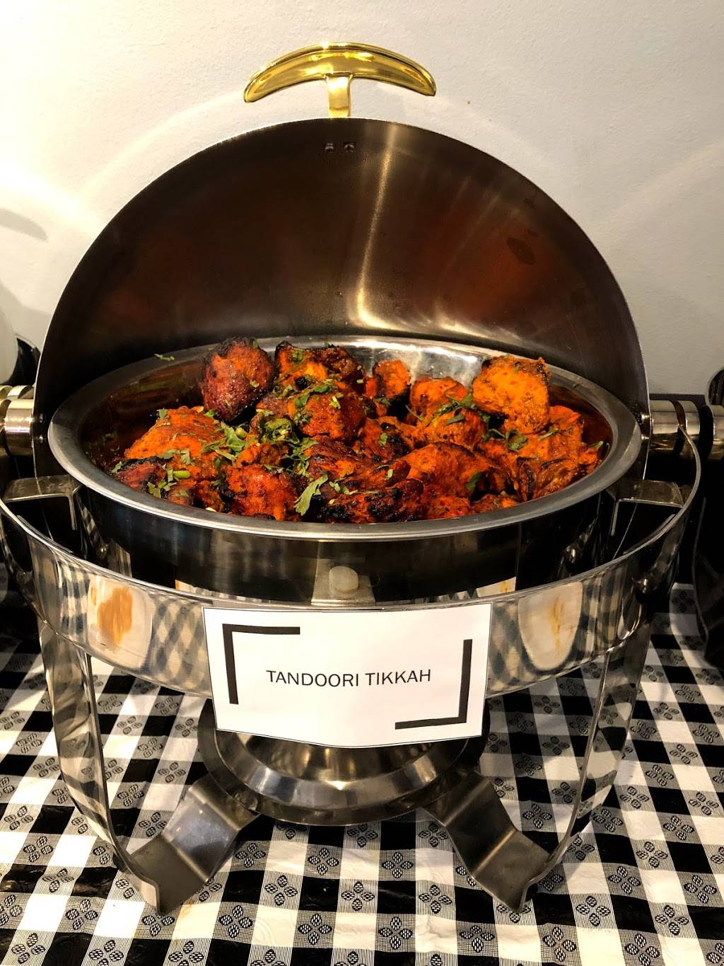 Siri Indian Restaurant | restaurant | 1520 W Taylor St, Chicago, IL 60607, USA | 3127667474 OR +1 312-766-7474