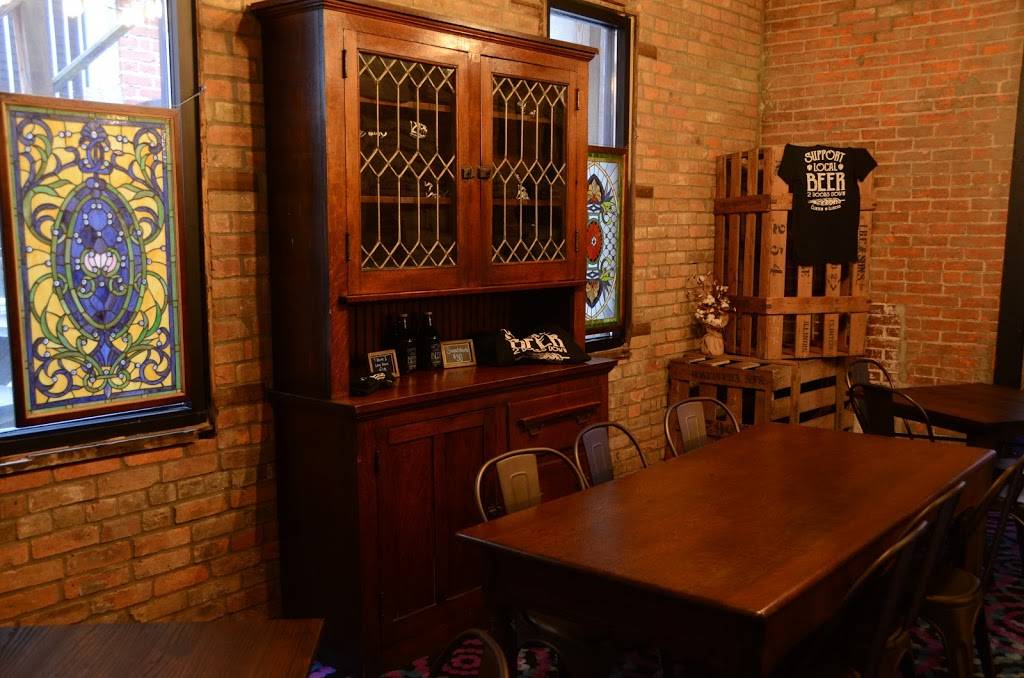 Two Doors Down Brewery | restaurant | 112 N Warner St, Clinton, IL 61727, USA | 2175700776 OR +1 217-570-0776