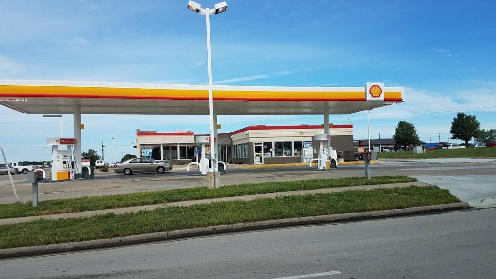 Burger King | restaurant | 1500 W Amity St Rd, Louisburg, KS 66053, USA | 7852418335 OR +1 785-241-8335