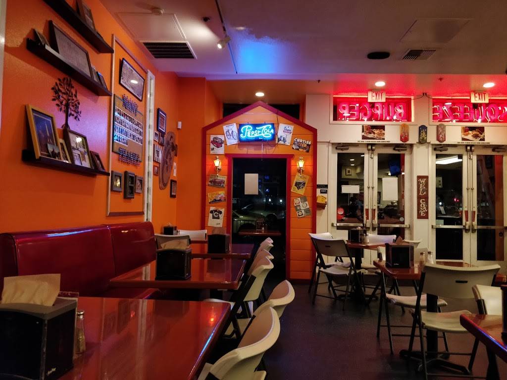 Squeeze Burger | restaurant | 1630 K St, Sacramento, CA 95814, USA | 9164922499 OR +1 916-492-2499