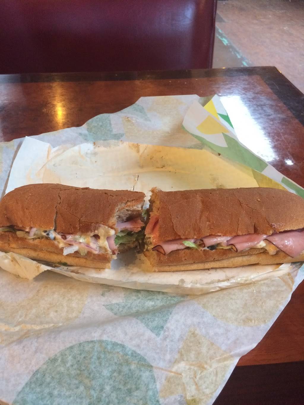 Subway Restaurants | restaurant | 1720 W University Dr, Denton, TX 76201, USA | 9405666036 OR +1 940-566-6036