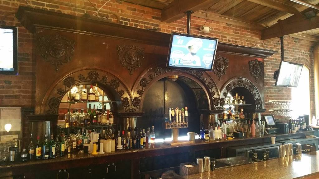 Houlihans | restaurant | 800 Front Ave, Columbus, GA 31901, USA | 7063241800 OR +1 706-324-1800