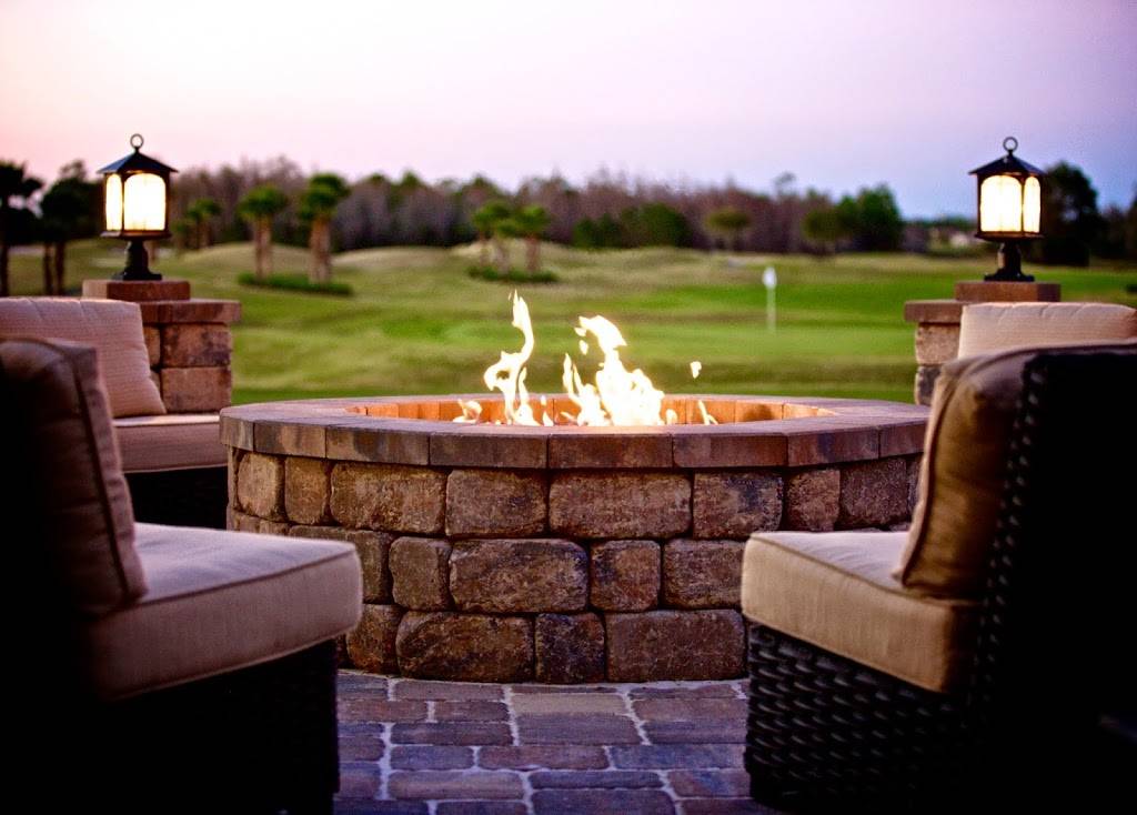 Malcolms Bar and Grill | restaurant | 1000 Champions Dr, Daytona Beach, FL 32124, USA | 3865232088 OR +1 386-523-2088