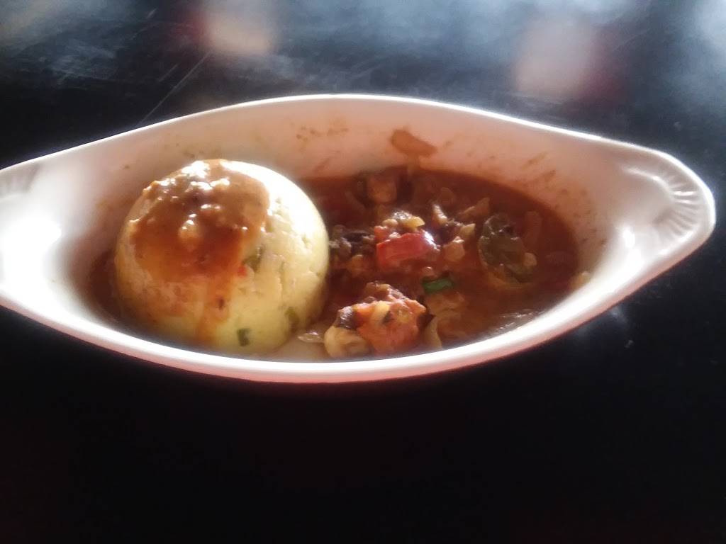 Flambeaus Live | restaurant | 2308 Market St, Youngstown, OH 44507, USA | 3309537822 OR +1 330-953-7822