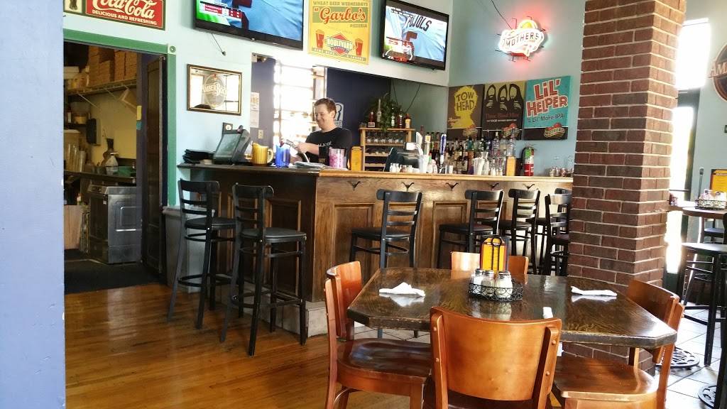 Garbos Pizzeria | restaurant | 2101 W Chesterfield St, Springfield, MO 65807, USA | 4178839010 OR +1 417-883-9010