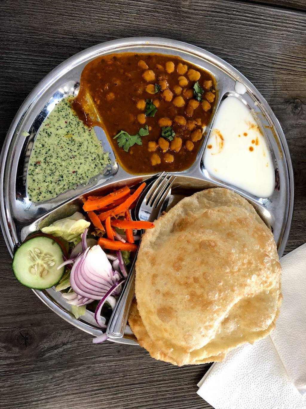 Restaurant Kuljit India | restaurant | 1904 Boulevard Thimens, Saint-Laurent, QC H4R 1J9, Canada | 5147456975 OR +1 514-745-6975