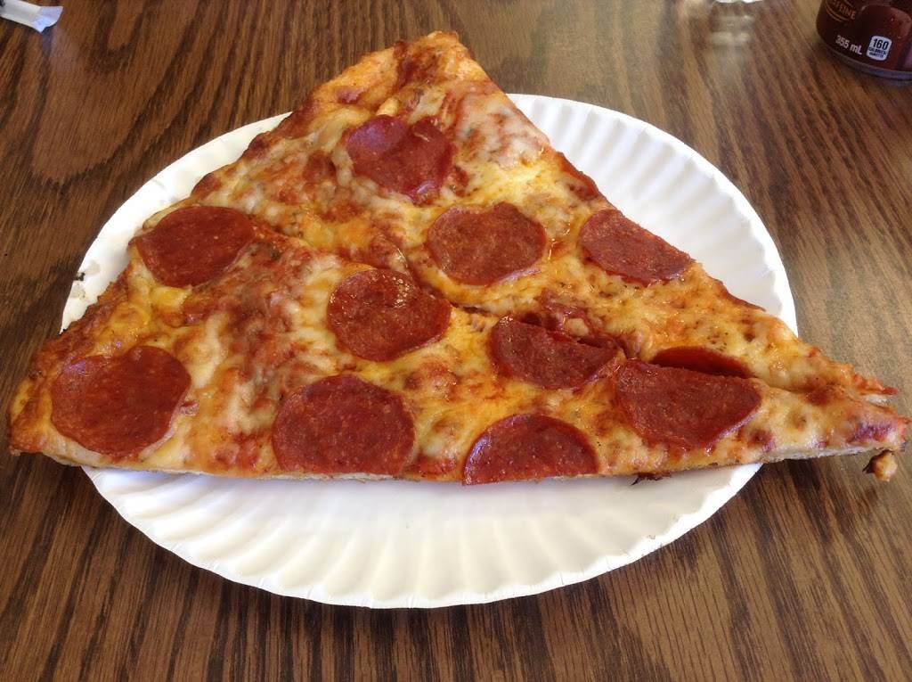 Family Pizza & Shawerma | restaurant | 4438 Ontario St, Beamsville, ON L0R 1B5, Canada | 9055635551 OR +1 905-563-5551