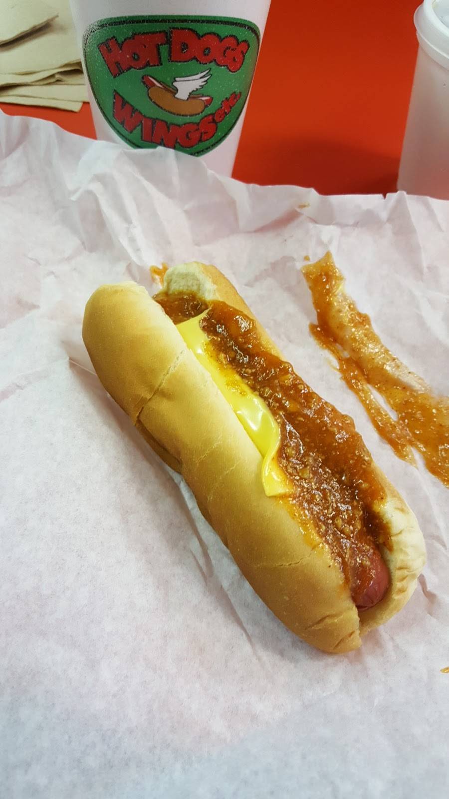 Hot Dogs Etc | restaurant | 310 Texas Ave, Bryan, TX 77803, USA | 9798223918 OR +1 979-822-3918