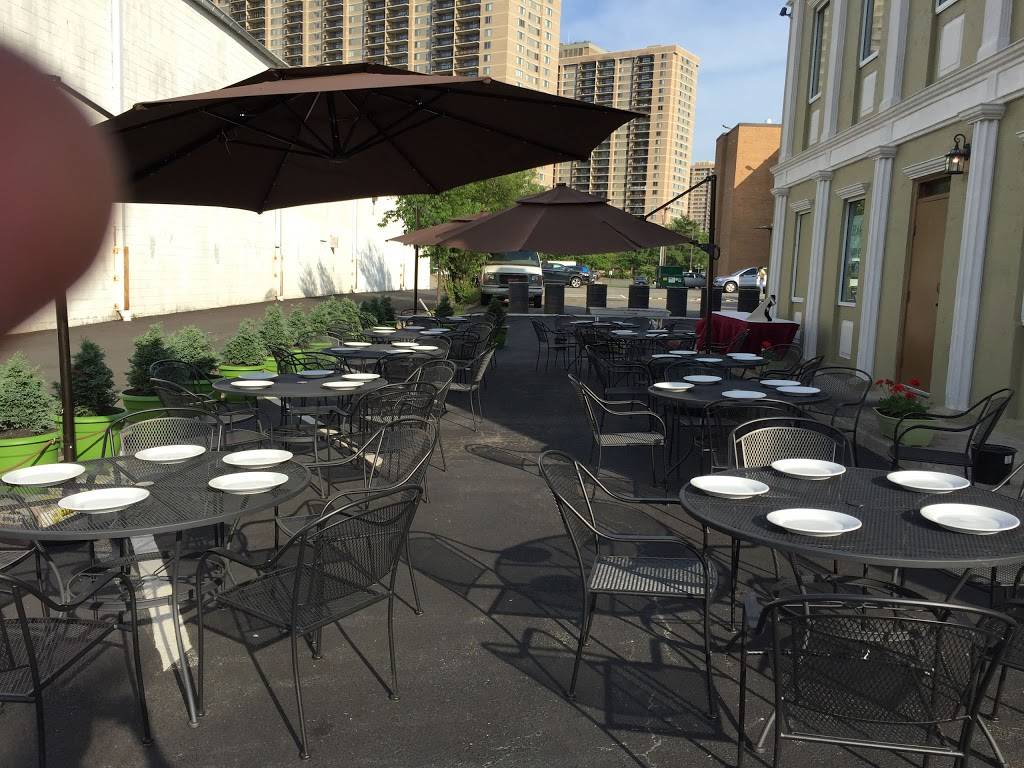 Haifa Grill | restaurant | 3541 Carlin Springs Rd, Falls Church, VA 22041, USA | 7038204243 OR +1 703-820-4243