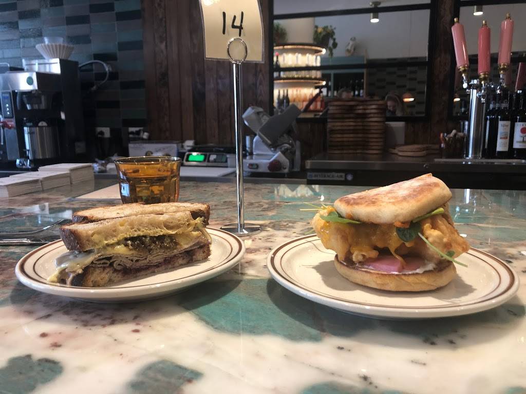 Brothers and Sisters | restaurant | 2119 W Chicago Ave, Chicago, IL 60622, USA | 7736611599 OR +1 773-661-1599