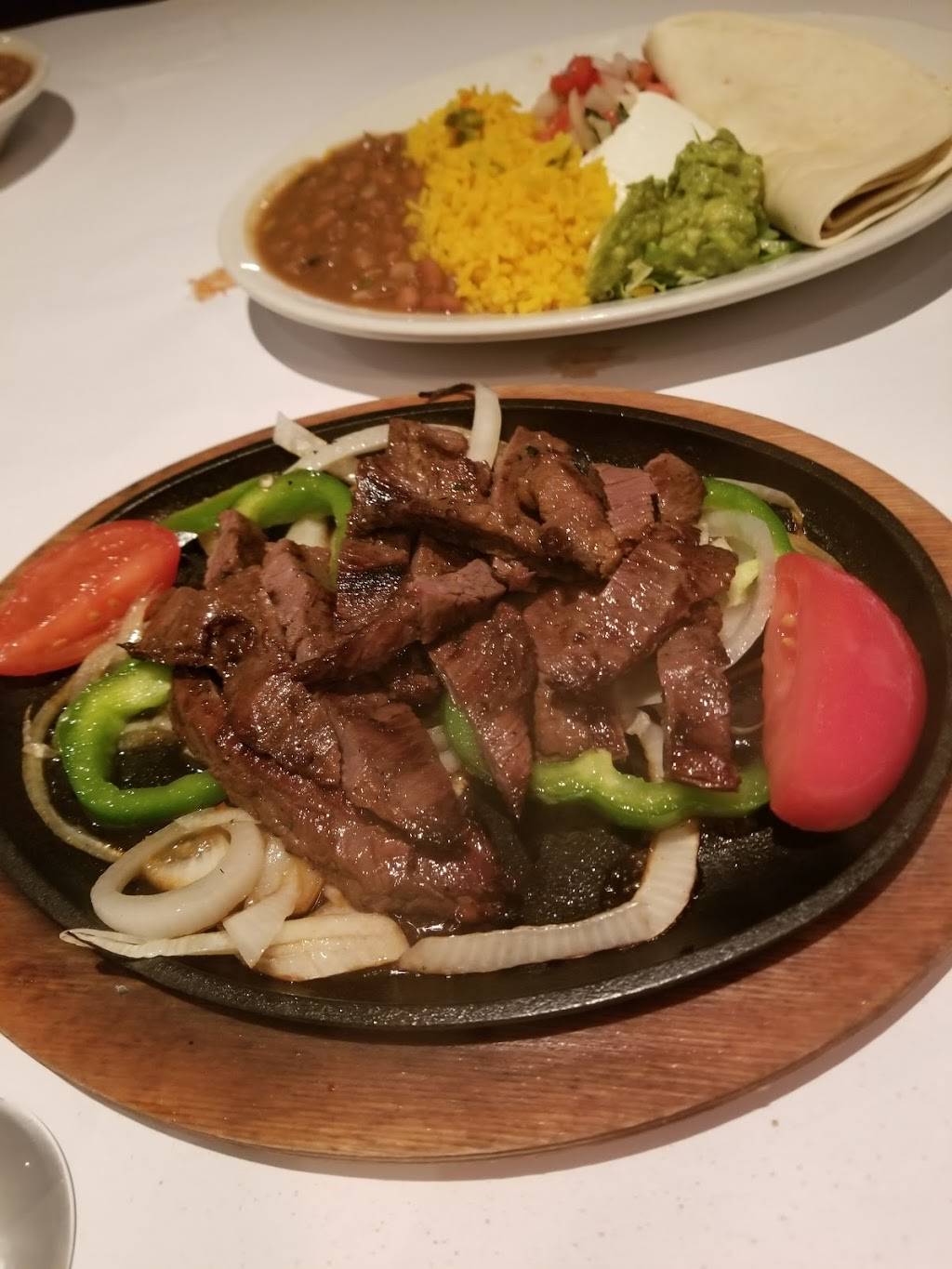 Sol Azteca Restaurant | restaurant | 18129 Town Center Dr, Olney, MD 20832, USA | 3012601650 OR +1 301-260-1650