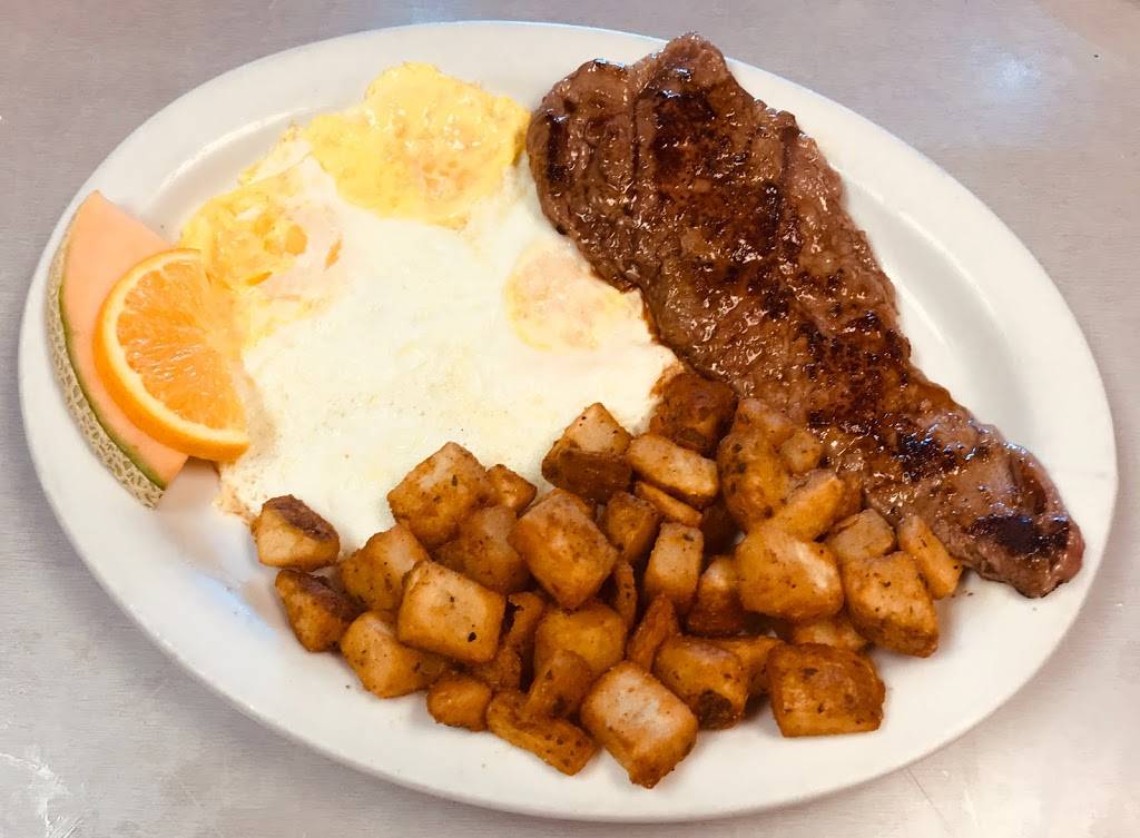 Daybreak | restaurant | 75 Strathy Rd #2, Cobourg, ON K9A 5W8, Canada | 9053737200 OR +1 905-373-7200