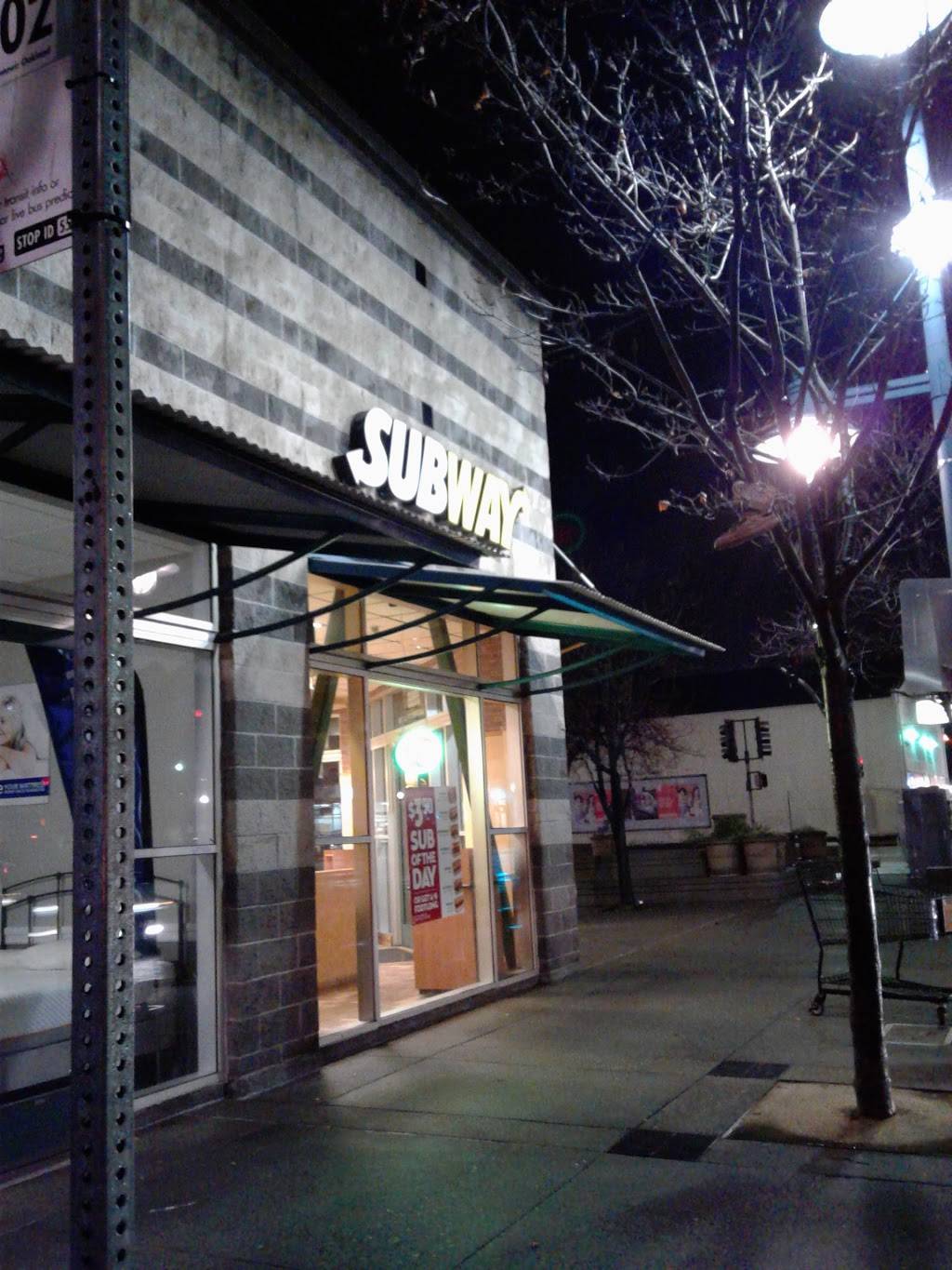 Subway Restaurants | restaurant | 3999 San Pablo Ave Store #3999B East Bay Bridge Shopping Ctr, Emeryville, CA 94608, USA | 5106531004 OR +1 510-653-1004