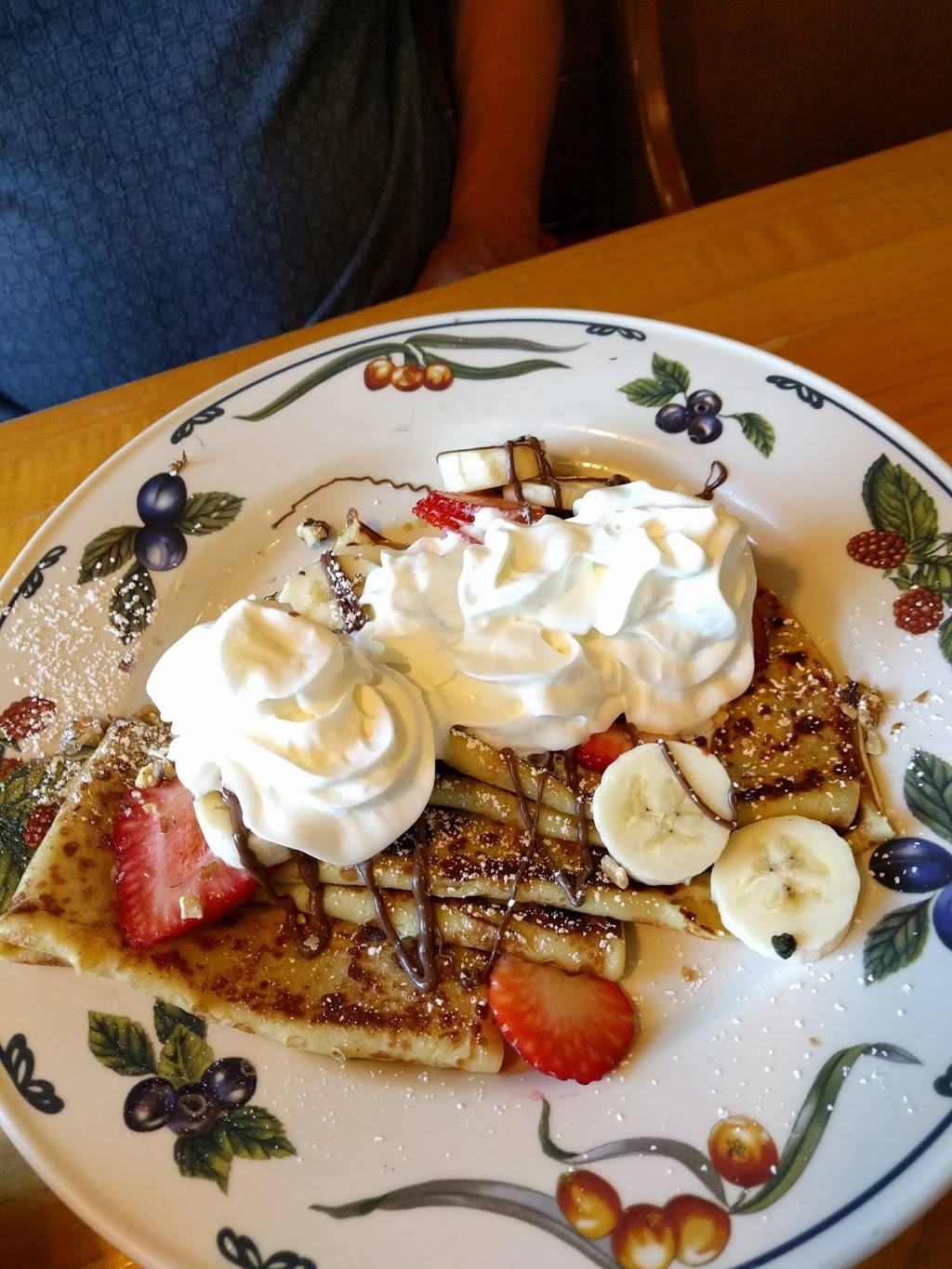 Egglectic Cafe | cafe | 145 N Hale St, Wheaton, IL 60187, USA | 6306909001 OR +1 630-690-9001