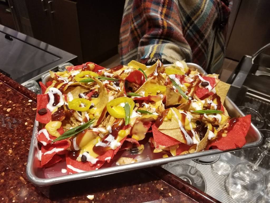 110 Grill - Holyoke Mall | restaurant | 50 Holyoke St, Holyoke, MA 01040, USA | 4135384220 OR +1 413-538-4220