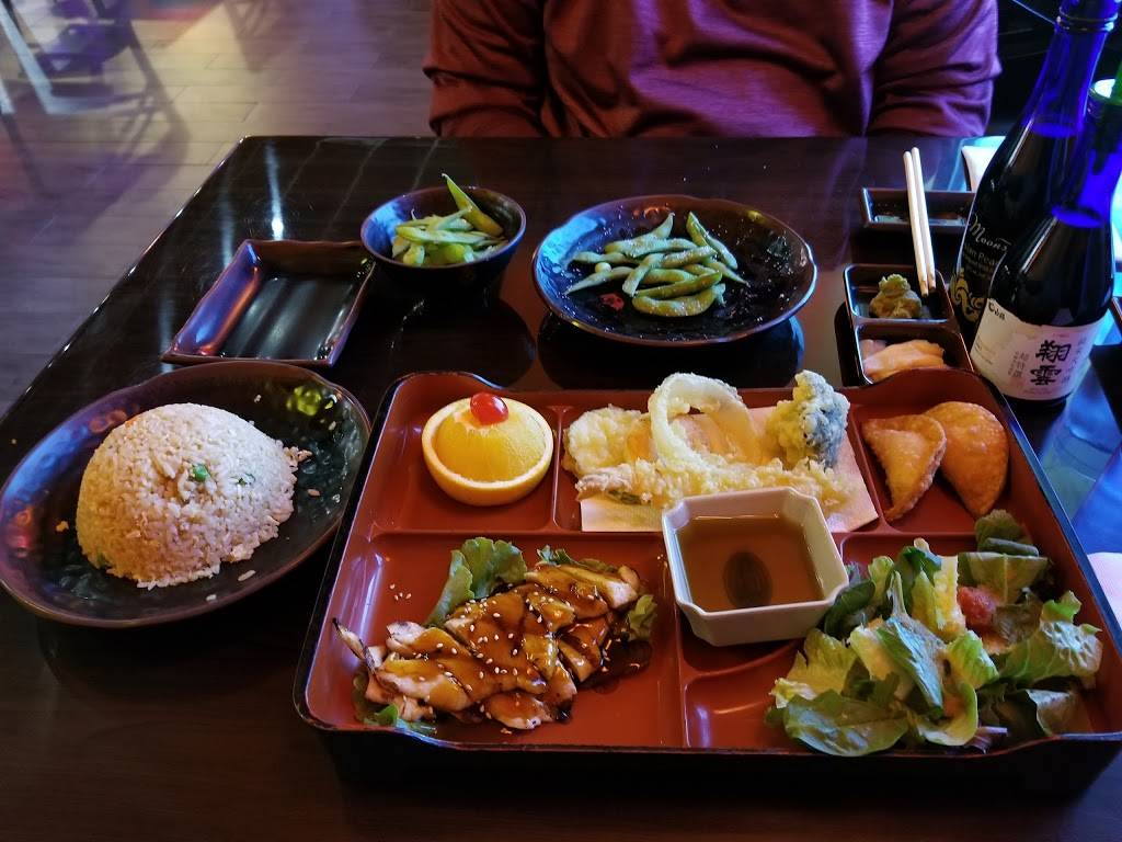 Suzushii Sushi & Grill | restaurant | 2041 U.S. 287 Frontage Rd #115, Mansfield, TX 76063, USA | 8174532334 OR +1 817-453-2334