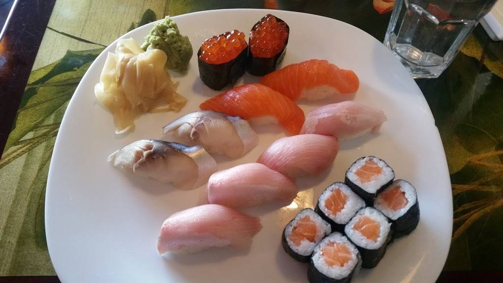 Little Tokyo Restaurant | restaurant | 72 Maine St, Brunswick, ME 04011, USA | 2077986888 OR +1 207-798-6888