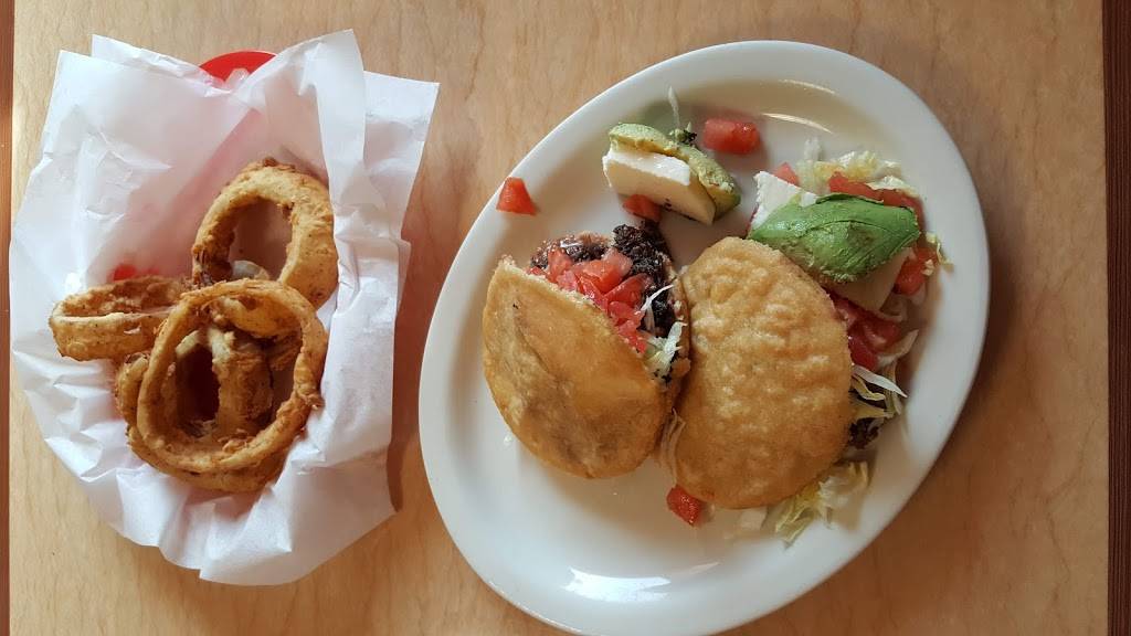 La Salud Tasty Treats | restaurant | 1208 N Virginia St, Port Lavaca, TX 77979, USA | 3614820396 OR +1 361-482-0396