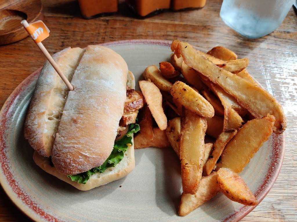 Nandos Etobicoke | meal takeaway | 150 N Queen St Unit D1, Etobicoke, ON M9C 1A8, Canada | 4166209229 OR +1 416-620-9229