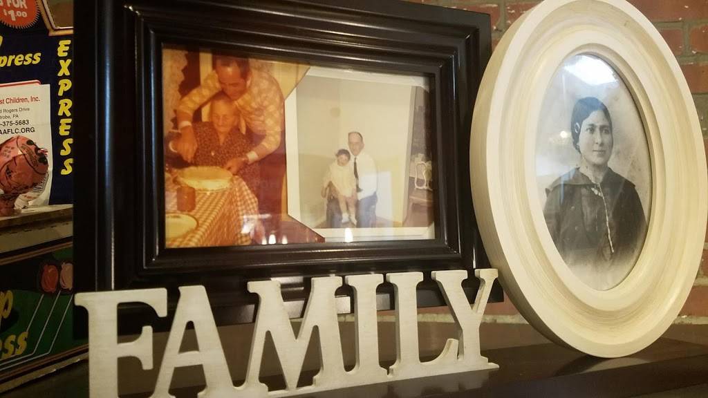 Sainatos at Rivergate | restaurant | 1852 Columbus Rd, Cleveland, OH 44113, USA | 2167724400 OR +1 216-772-4400