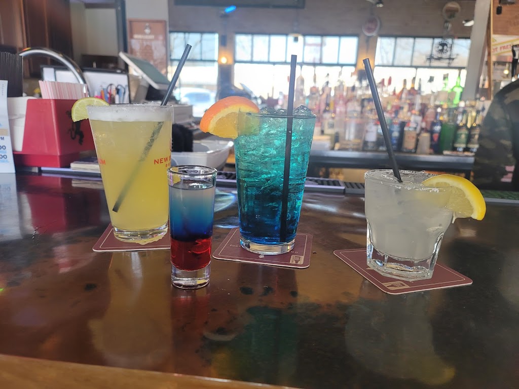 Sidelines Sports Bar Inc | restaurant | 35 N Uncompahgre Ave, Montrose, CO 81401, USA | 9707650129 OR +1 970-765-0129