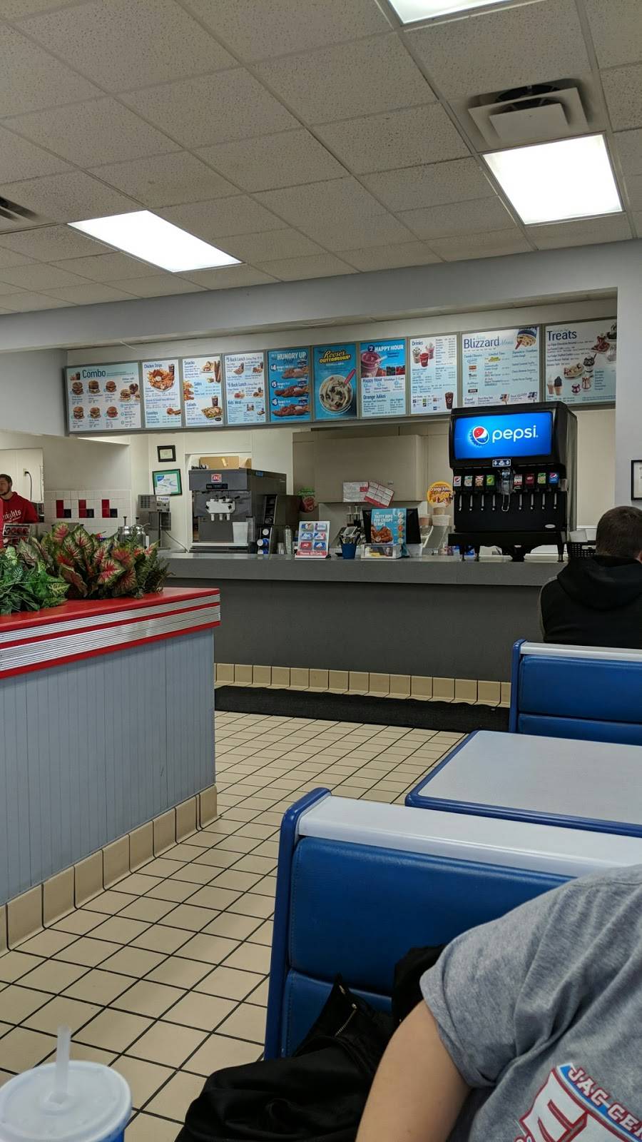Dairy Queen | restaurant | 217 N Warpath Dr, Milan, IN 47031, USA | 8126542528 OR +1 812-654-2528