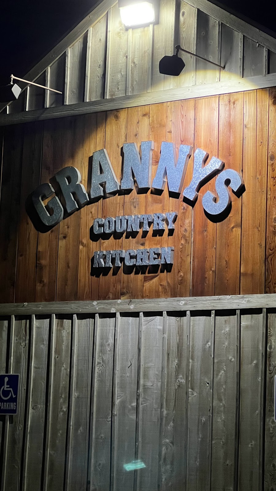 Grannys Country Kitchen | restaurant | 1206 Broadway, Hinton, OK 73047, United States | 4055422194 OR +1 405-542-2194