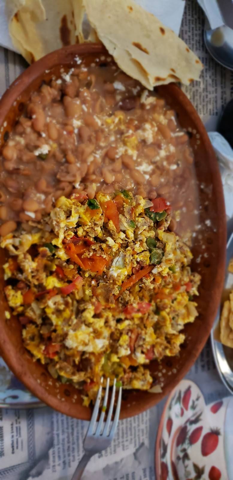 Restaurant Los Gallos | restaurant | Presidente Pascual Ortiz Rubio 30, Primera, 21400 Tecate, B.C., Mexico | 016651223664 OR +52 665 122 3664