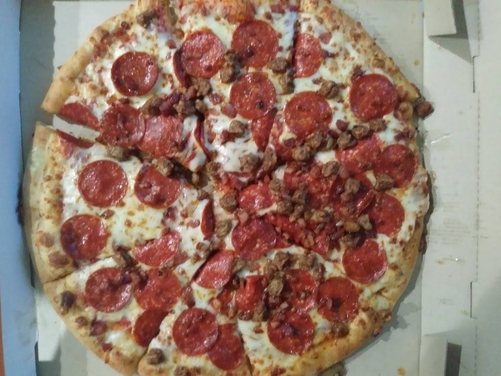 Little Caesars Pizza | meal takeaway | 1250 E Pioneer Pkwy, Arlington, TX 76010, USA | 8178607992 OR +1 817-860-7992