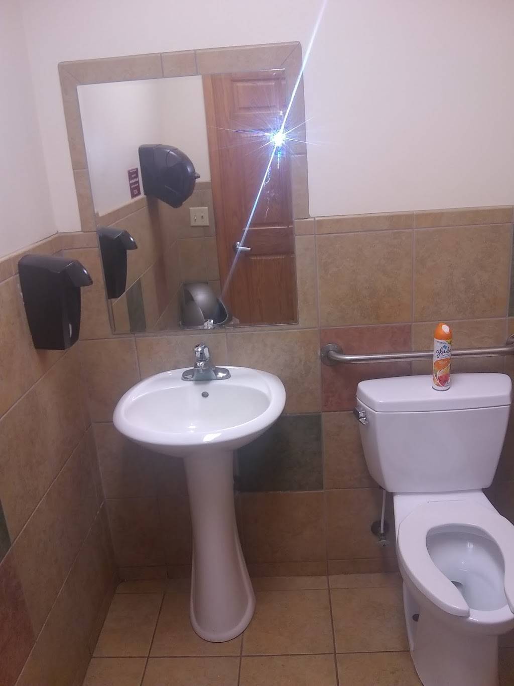 Subway | restaurant | 649 N Main St, North Webster, IN 46555, USA | 5748345558 OR +1 574-834-5558