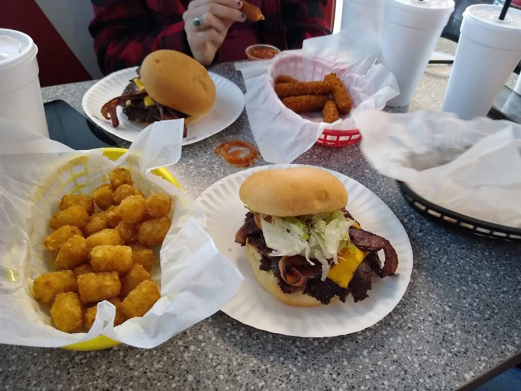 Johnny Rays Drive In | restaurant | 800 SW Blue Pkwy, Lees Summit, MO 64063, USA | 8165241910 OR +1 816-524-1910