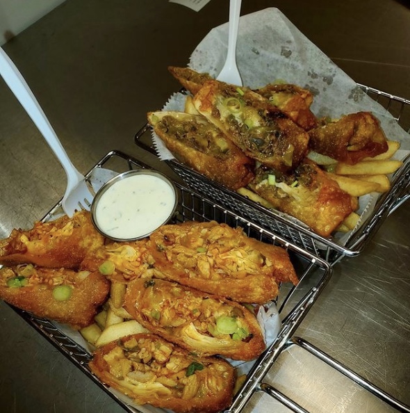 Crave/Society | restaurant | 2201 W Walnut St Unit A, Chicago, IL 60612, USA | 3122834253 OR +1 312-283-4253