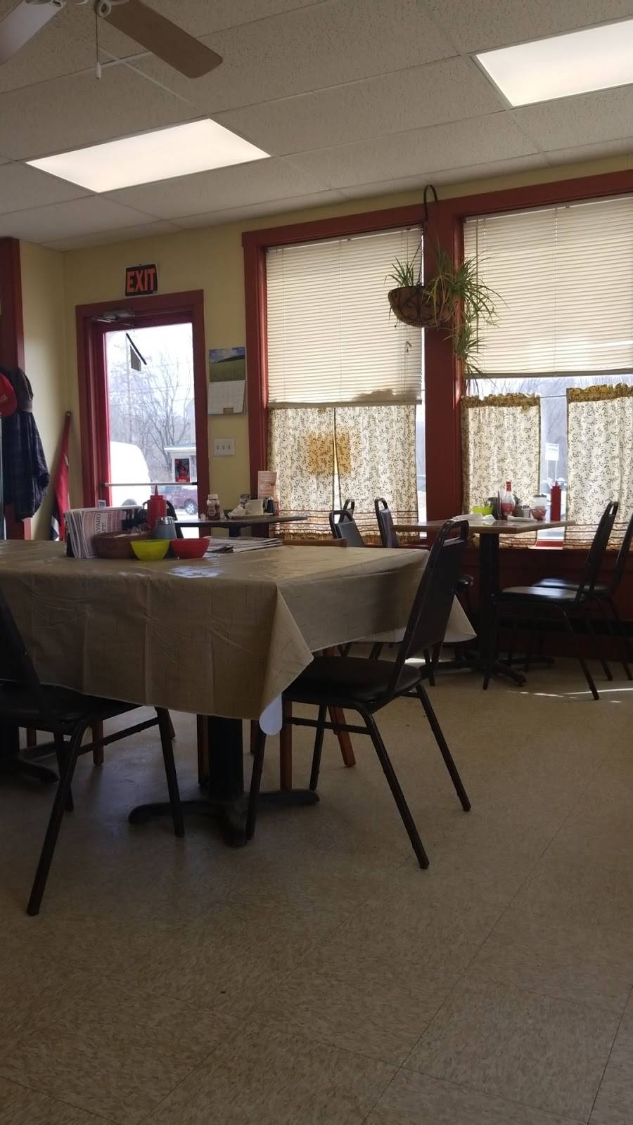 Brickyard Cafe | restaurant | 561 Rural Route 2, West Farmington, ME 04992, USA | 2077790708 OR +1 207-779-0708